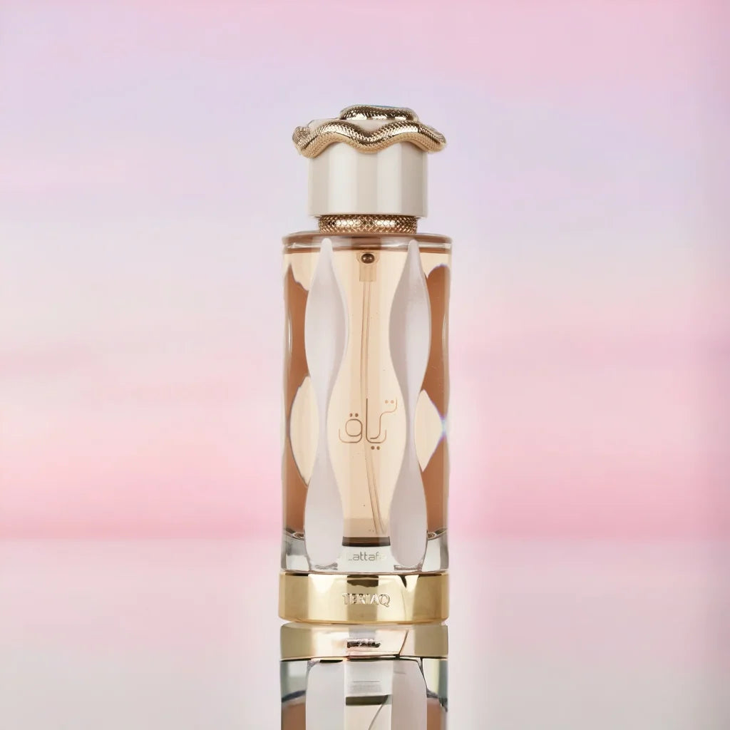 Elegante parfumflesje met gouden dop en ontwerp voor Geurfamilie Gourmand op SalePricey App